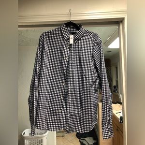 GAP blue gingham casual shirt, untucked fit stretch, size medium NWT